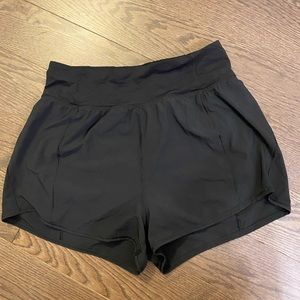 Lululemon high rise speed up short in black